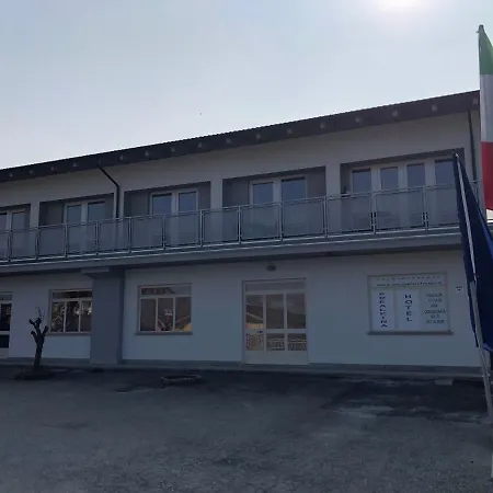 Hotel Prealpina 2*